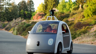 今後の車は自動運転！人工知能の運転手、グーグルカーの最新技術と試乗者の感想